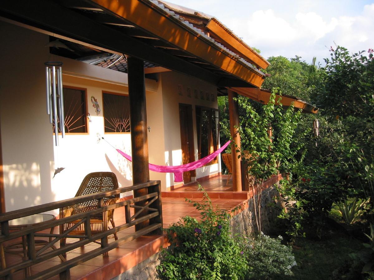 Sananda Bungalow 러비나 객실 사진