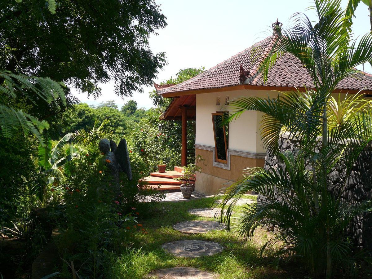 Sananda Bungalow 러비나 객실 사진